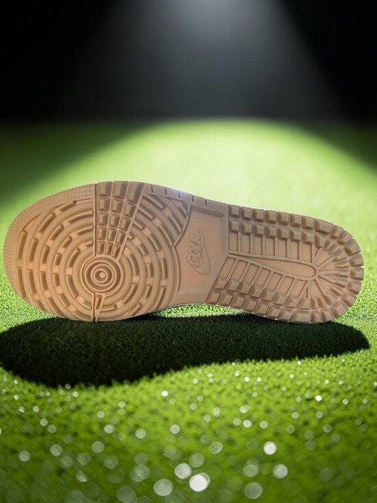 Air Jordan 1 Low Golf Shoes Mens Size 7.5 Black/Gum DD9315 005 (NEW)
